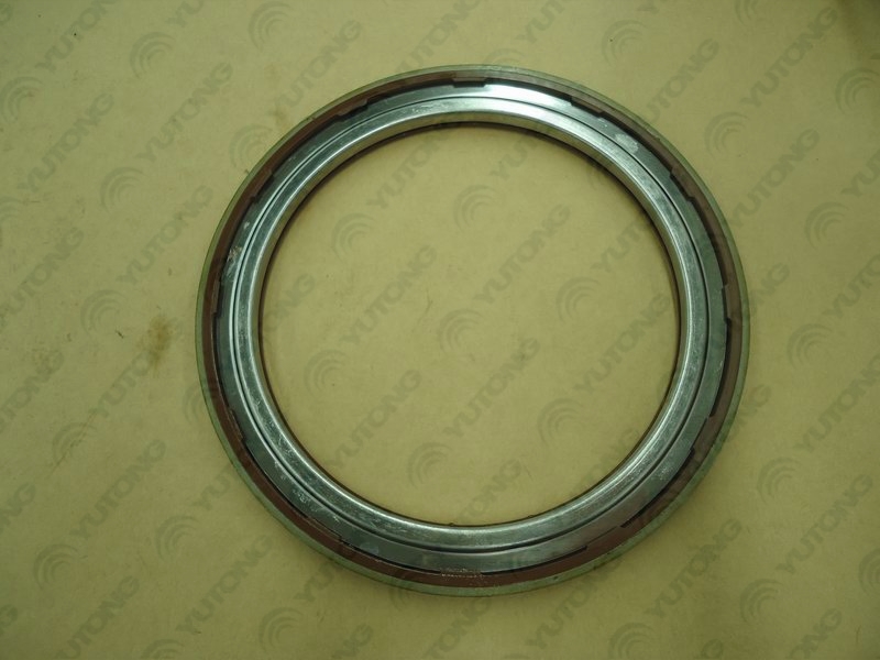 Oil seal in rear hub (φ132*φ160.3*10.7)
