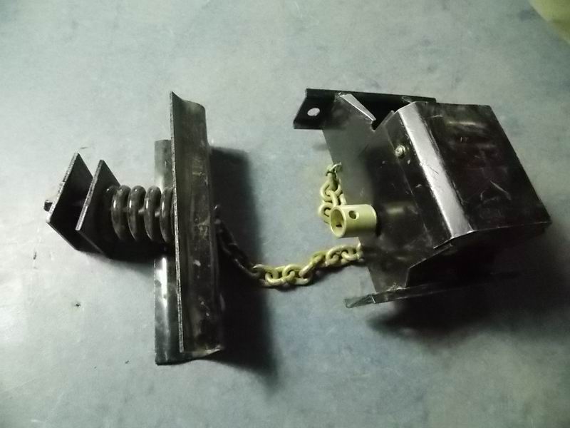 Подъемник запасного колеса в сборе