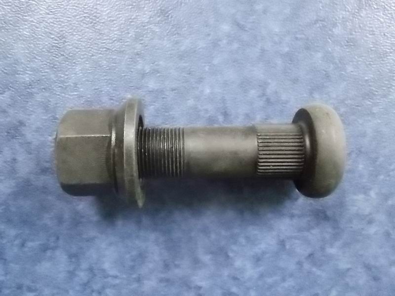 Wheel bolts (with nuts)