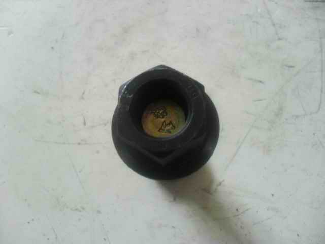 Колесные болты и гайки в сборе; содержит 2 шт.; фосфатирование-1