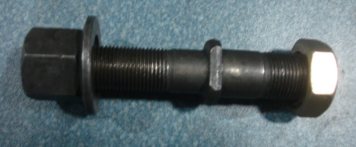 Rear axle wheel bolt nut