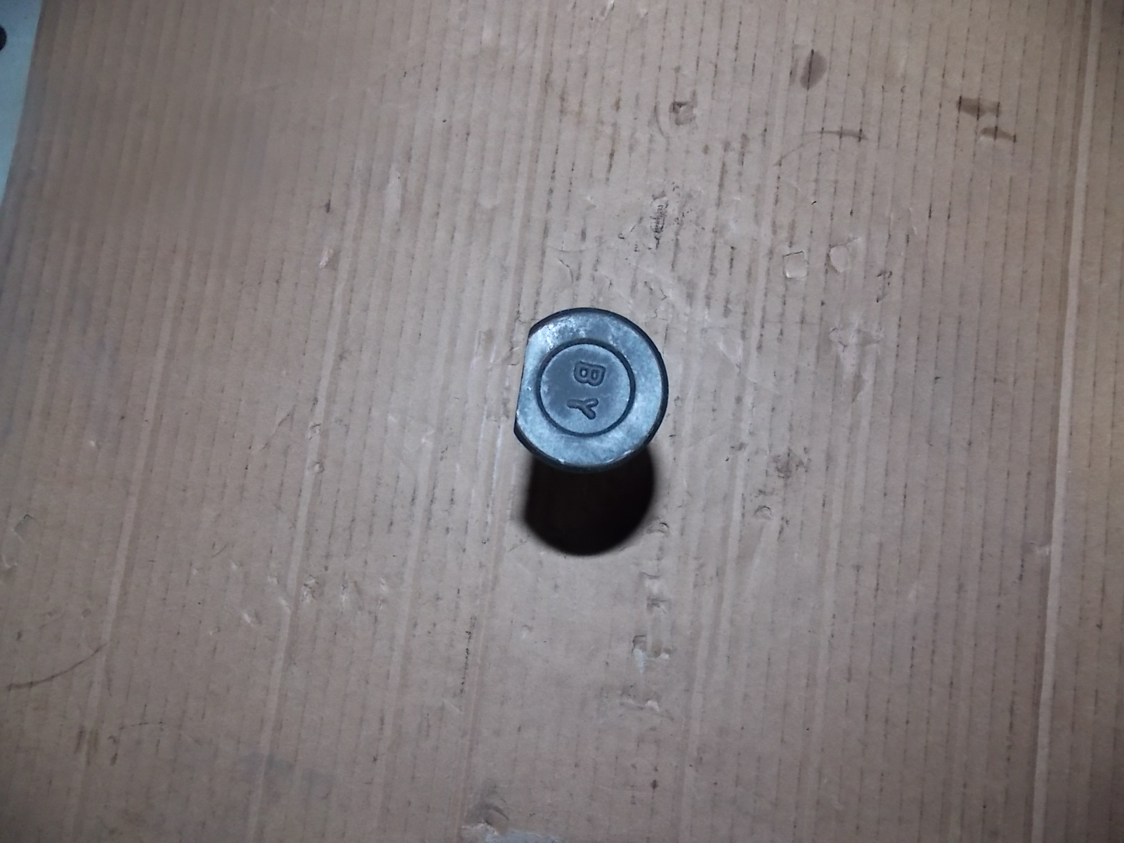 Front wheel bolts-1