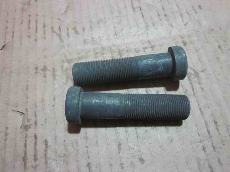 Wheel bolts-1