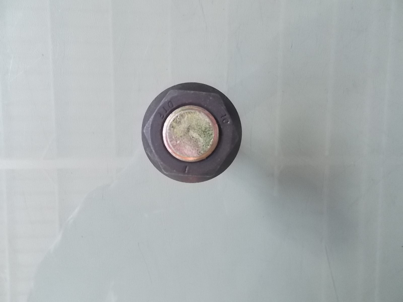 Колесные болты и гайки в сборе; содержит 3 шт.-1