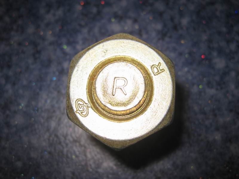 Wheel bolts (with nuts)-right; consume stock-1