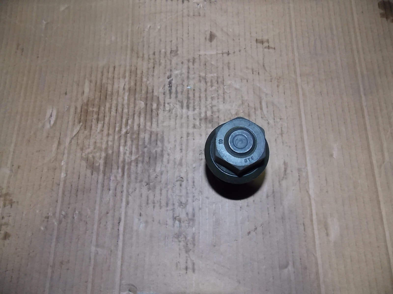 Wheel bolts and nut assembly; including 2 pieces-2