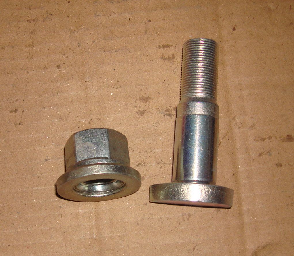 Гайка болта переднего колеса