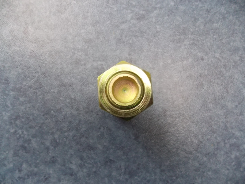 Tire nut (right)-2