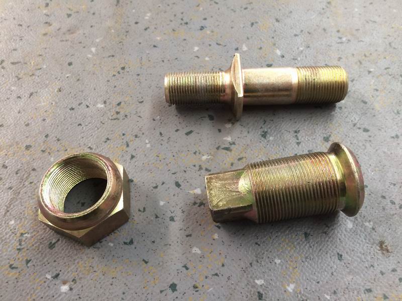 Wheel bolts and nut assembly-right; contains 3 pieces