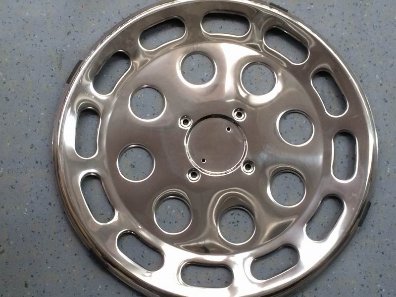 Full-width stainless steel wheel cover (Dongfeng 4.2T+8T, R22.5)-1