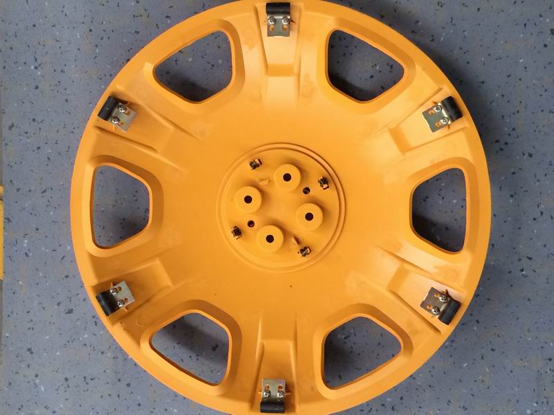 Rear nylon wheel cover-1