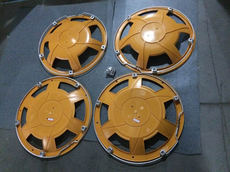 Nylon wheel cover (R19.5)-1