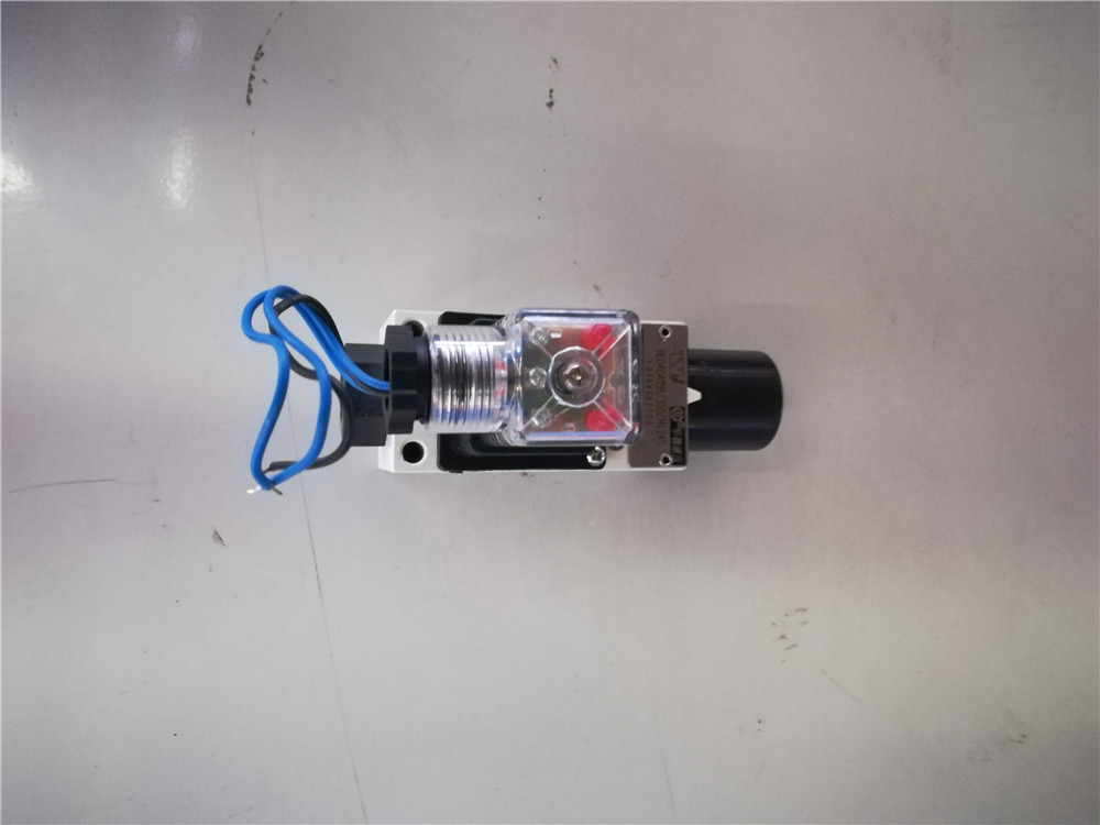 Pressure relay HED40A15B/350Z14L24S-3