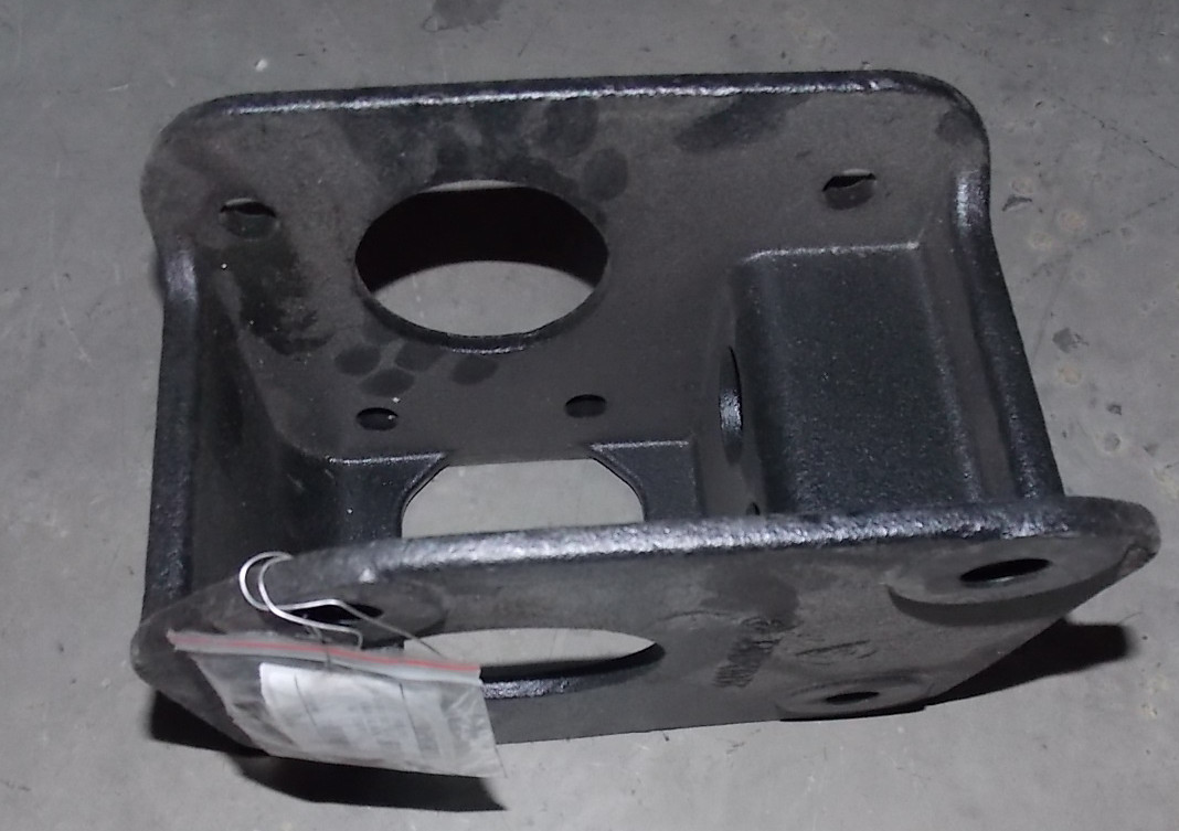 Steering bracket