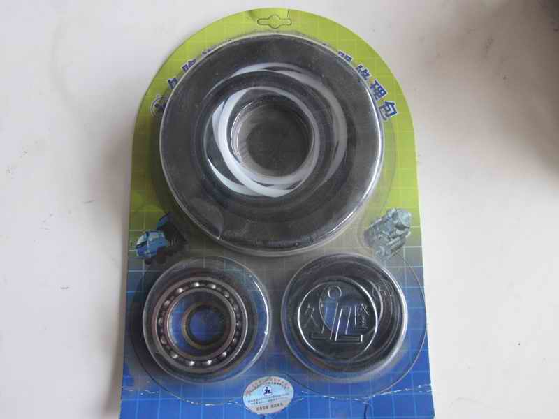 Steering device repair kit; contains 30 pieces