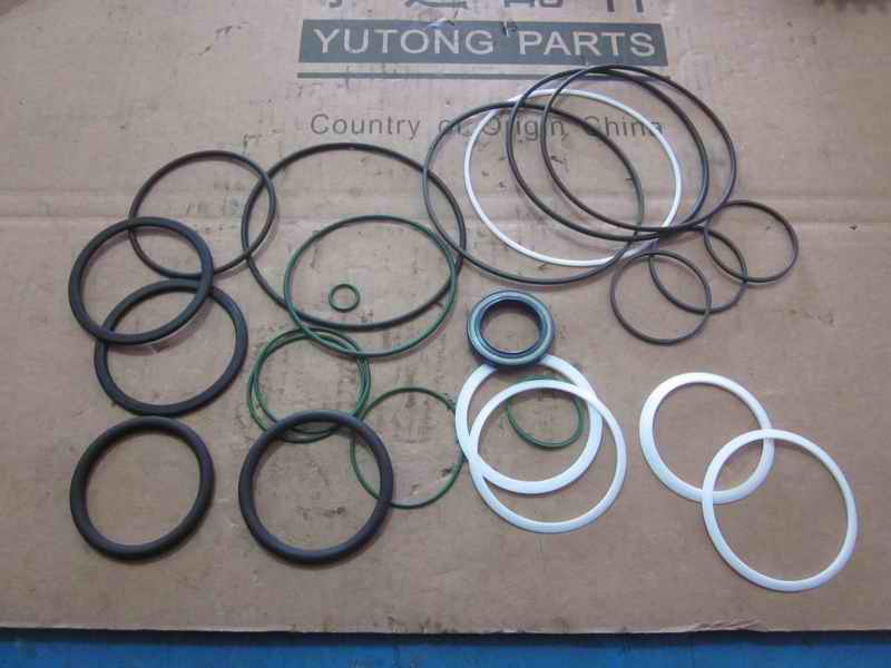 Steering device repair kit; contains 25 pieces-1
