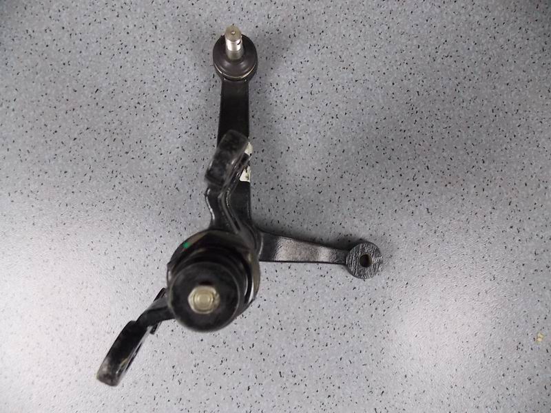 Right-turn arm bracket assembly-1