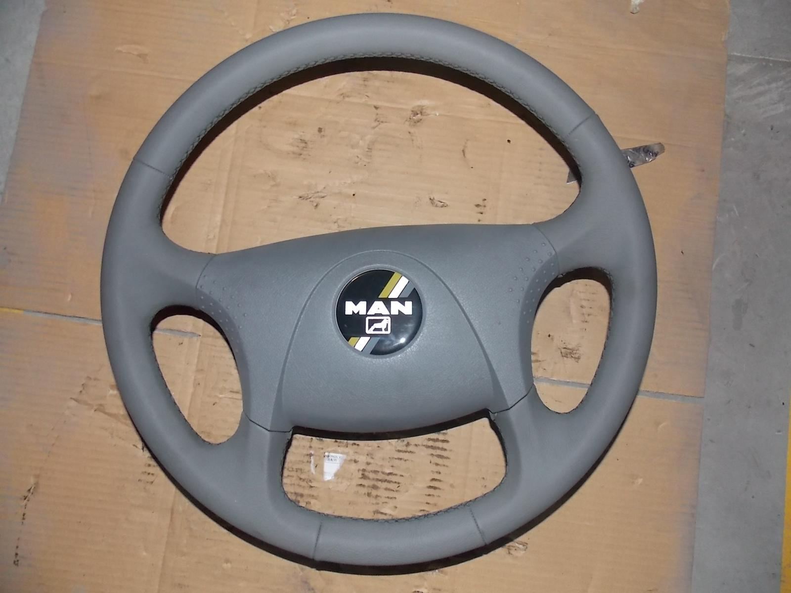 D Steering wheel assembly; 6128H-1