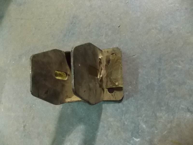 Steering support bracket-1