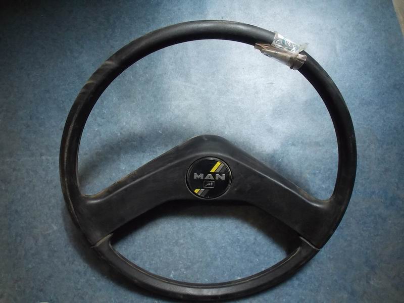 steering wheel-1