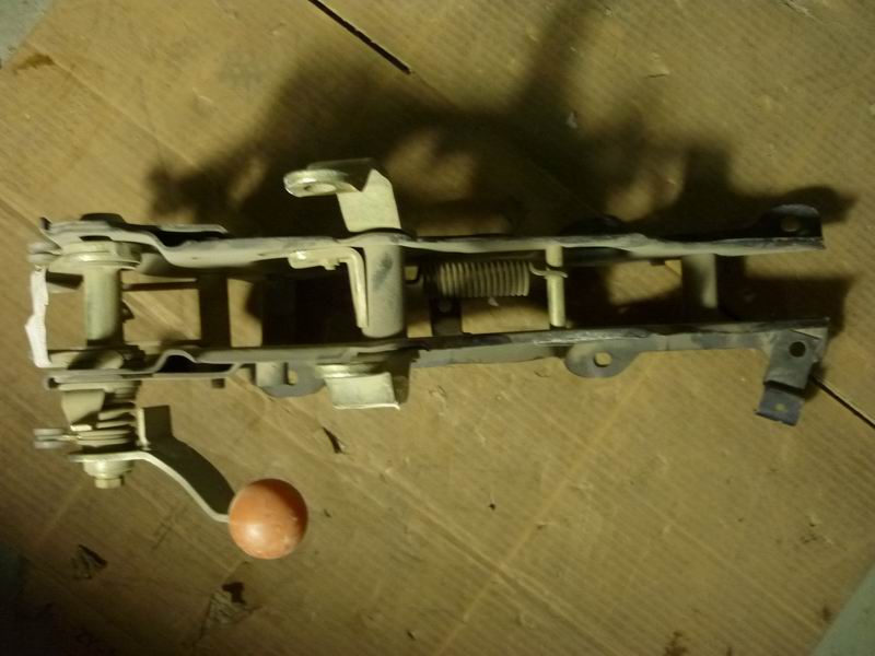 Steering column bracket D130 (3404-00029 was consumed in stock)-1