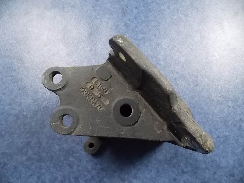 Steering bracket