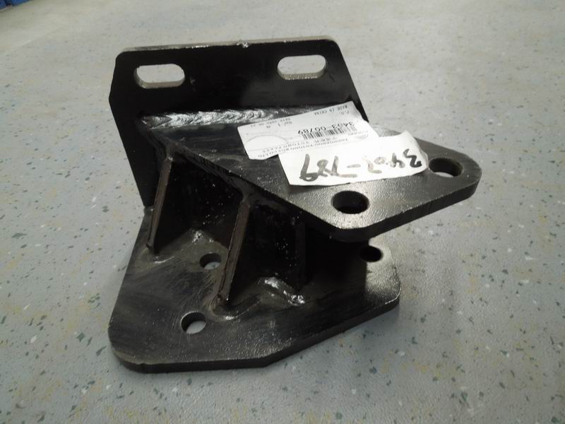 Рулевой кронштейн (правый руль)