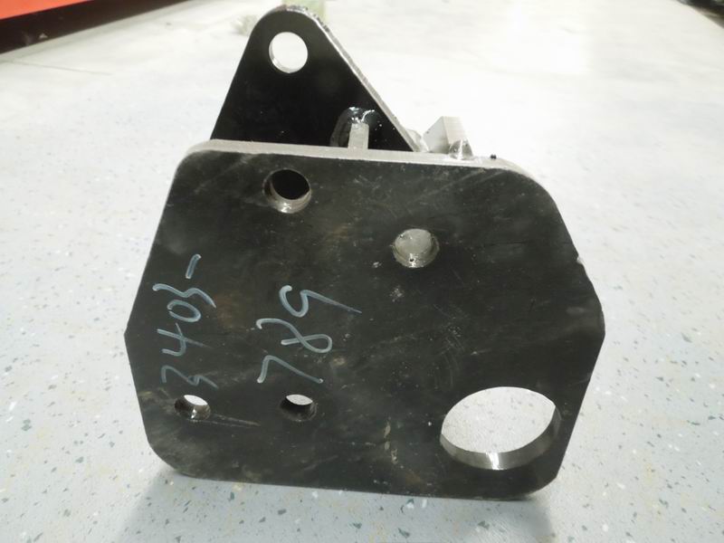 Steering bracket (right rudder)-1