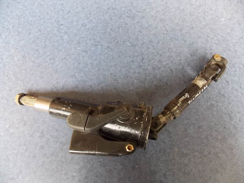 D Steering transmission assembly