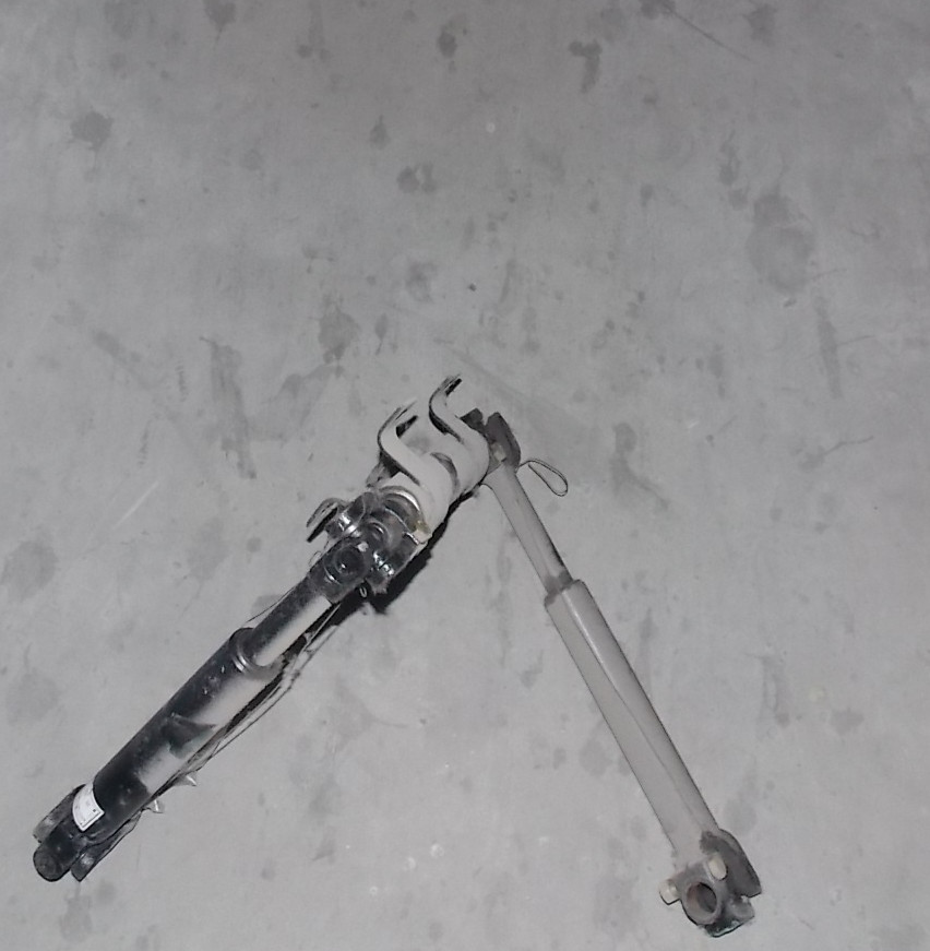 Steering drive shaft (1*79, 1*79, 1235)