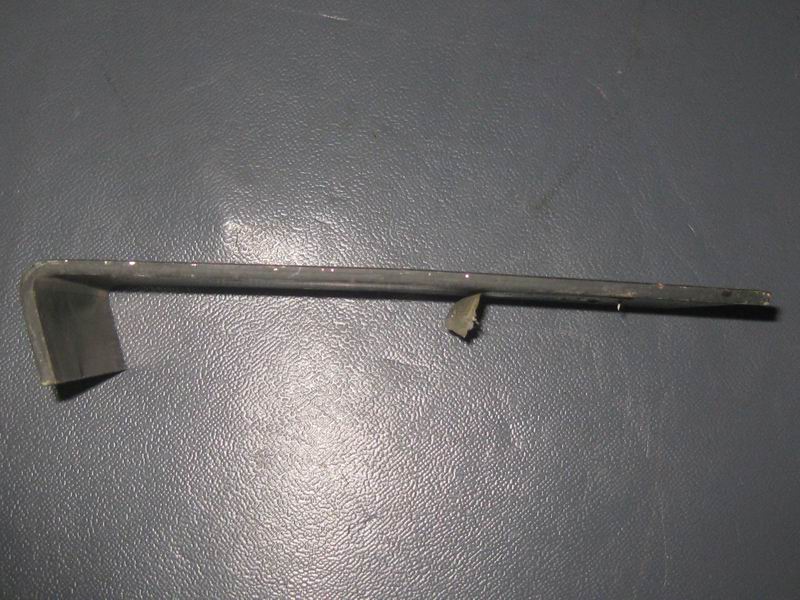 Steering tank bracket, 95*105, L-shaped, 75°-1