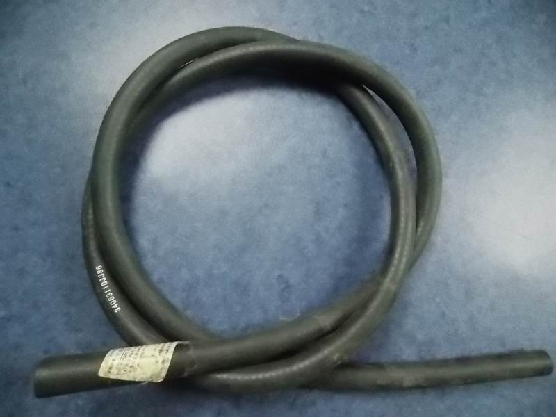 Oil pump oil inlet hose
