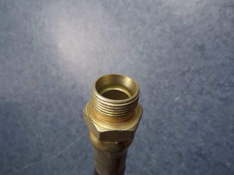 High pressure oil pipe; A92-1