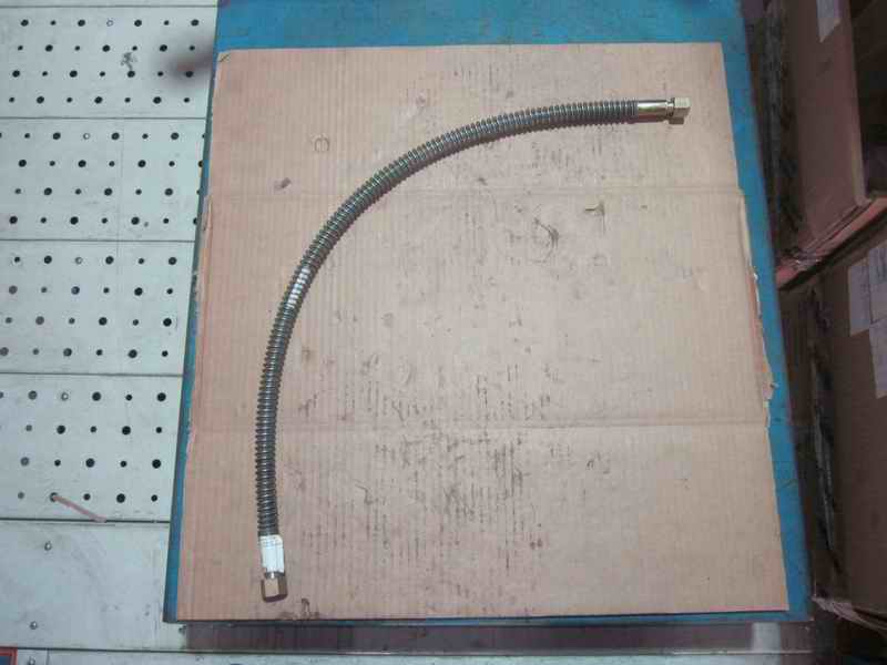 High pressure oil pipe assembly