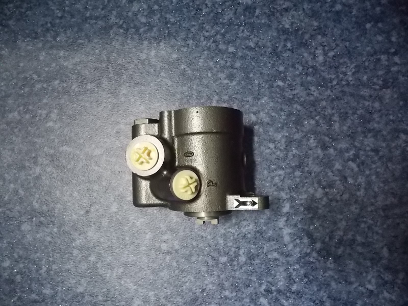 Масляный насос рулевого управления-1