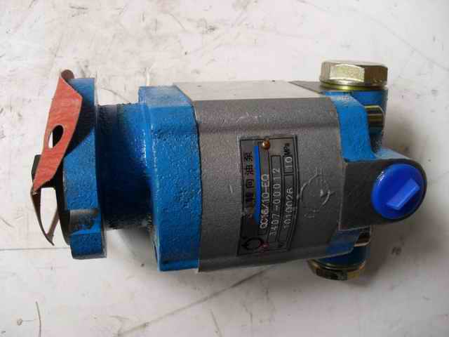 Steering oil pump (QC16/10-EQ)