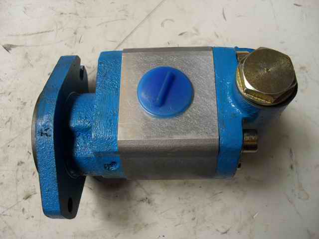 Steering oil pump (QC16/10-EQ)-1
