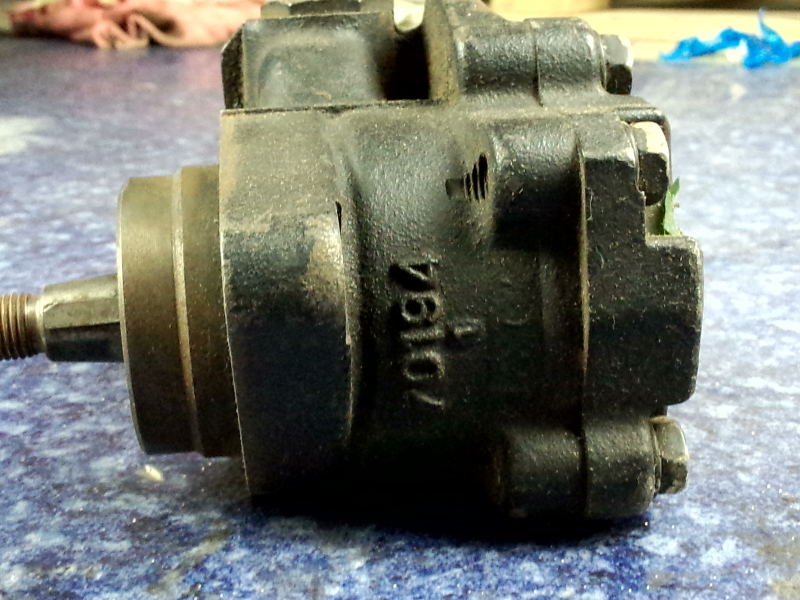 Steering oil pump-1