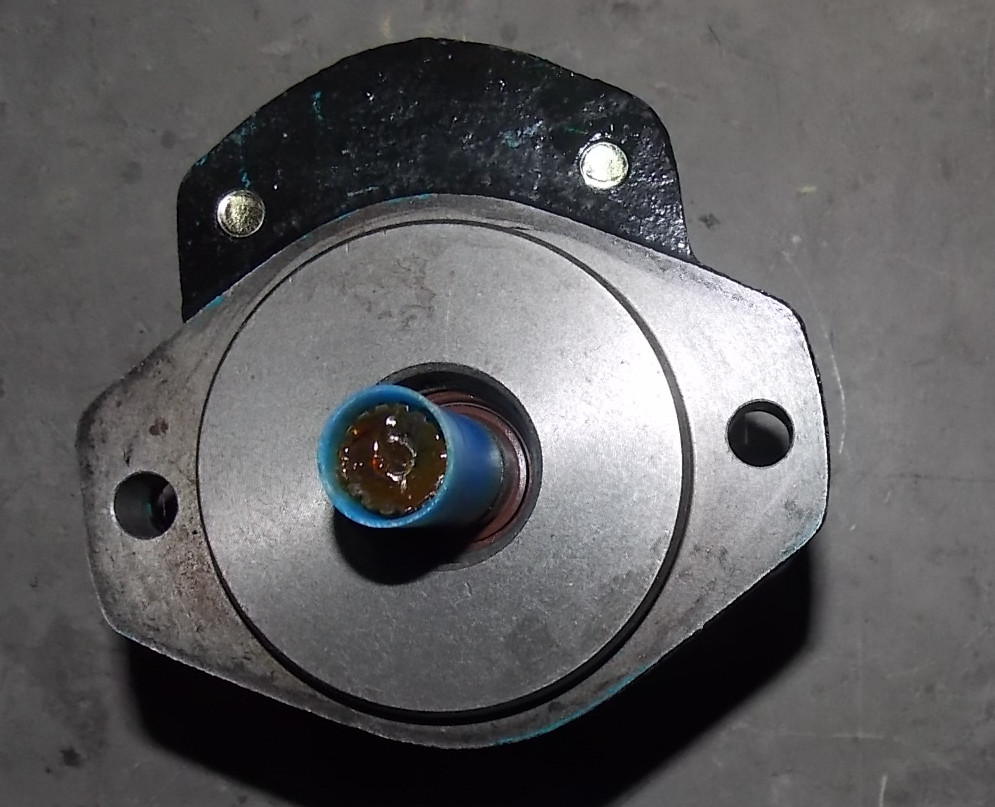 Steering oil pump