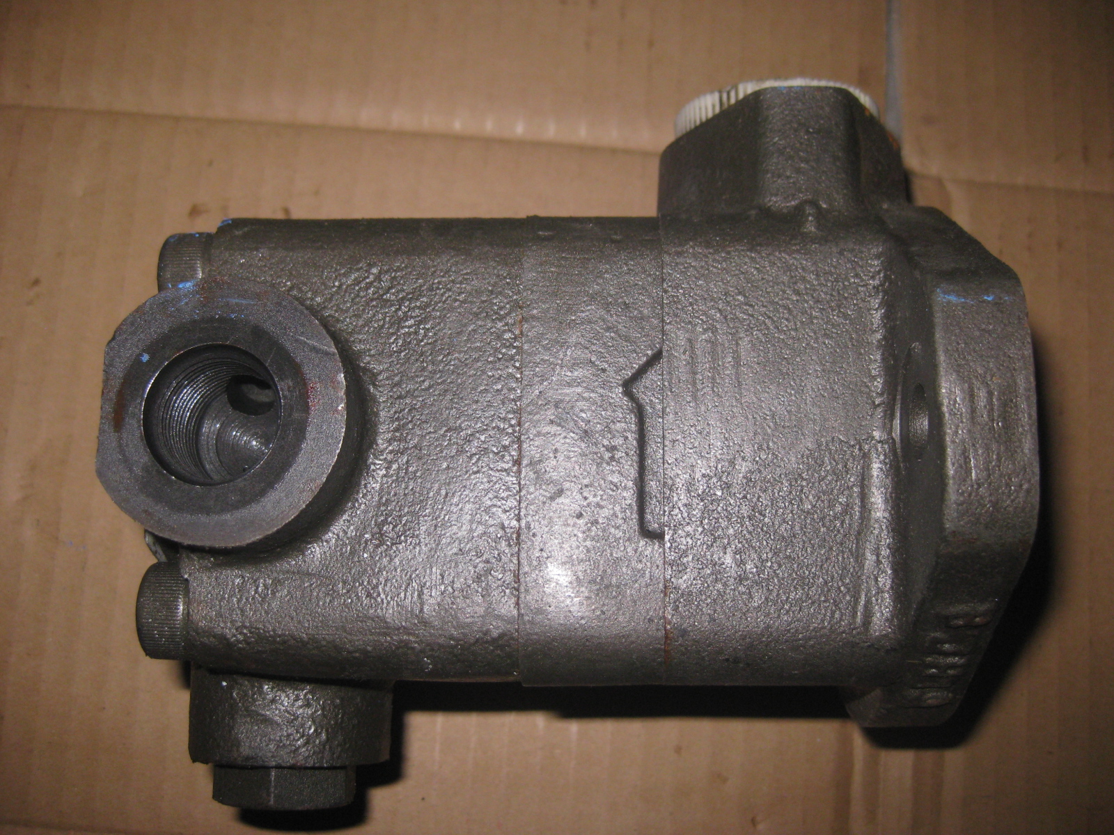 D Steering oil pump (YBZ16D-200/140)-2