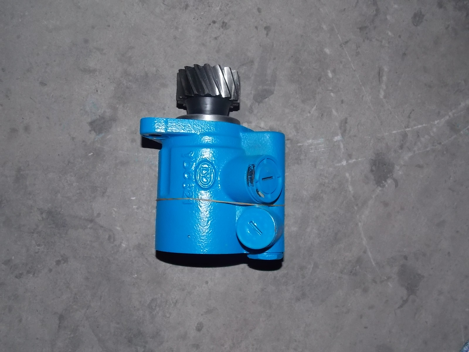 Steering oil pump-1