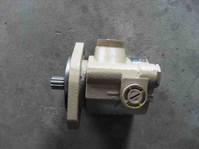 Steering oil pump; available for generations of 3407-00479-1