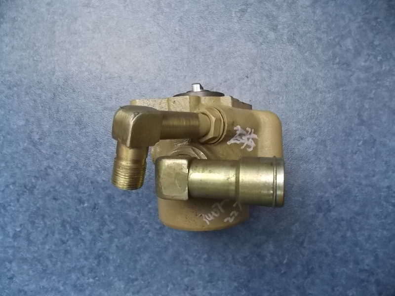 Steering oil pump