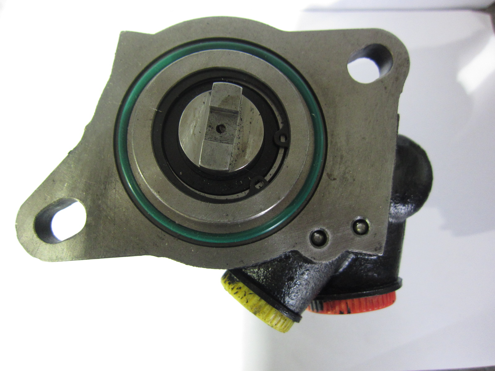 Steering oil pump assembly (YC6G270-30)-2