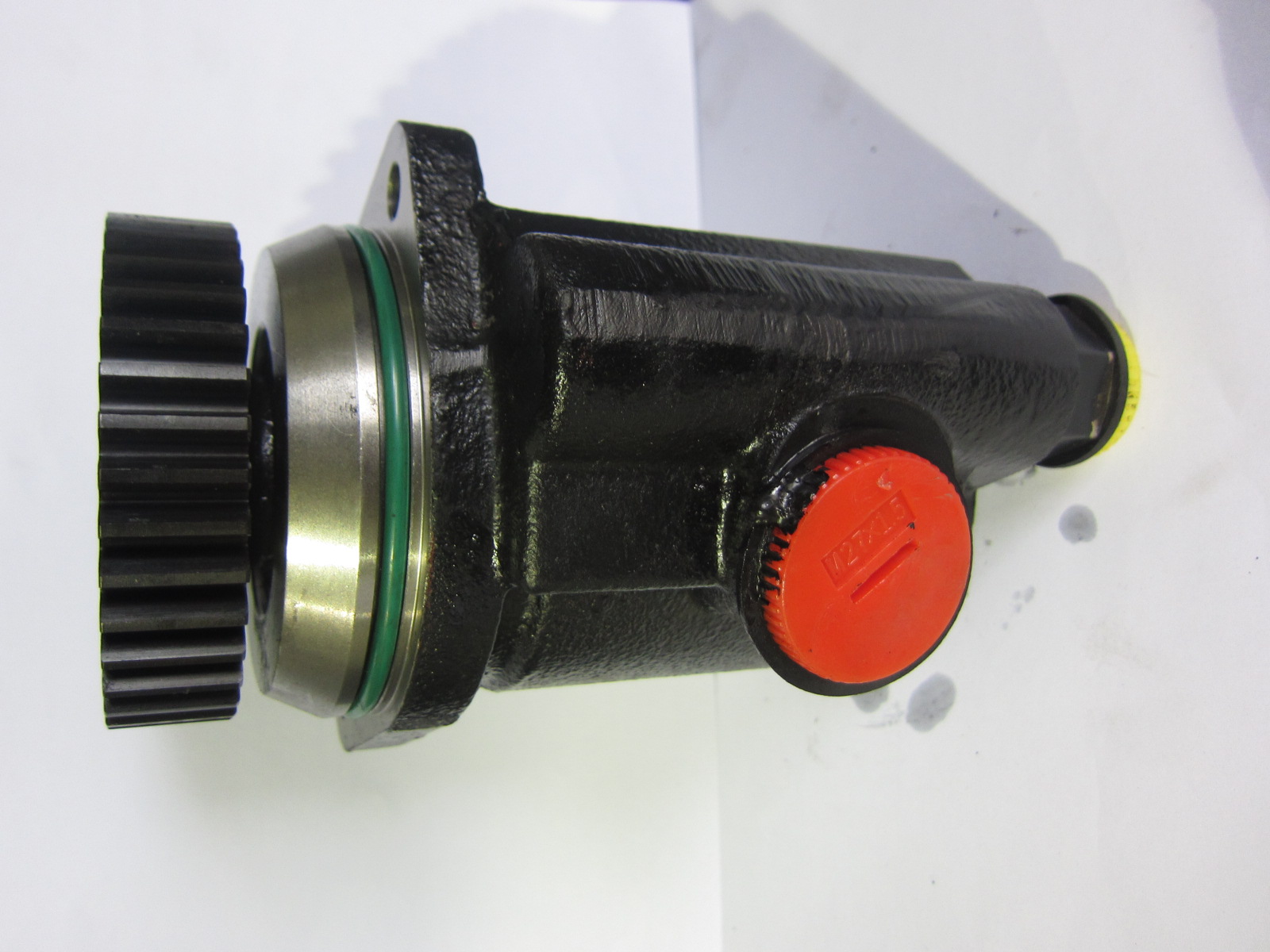 Масляный насос рулевого управления (WP5/WP7)