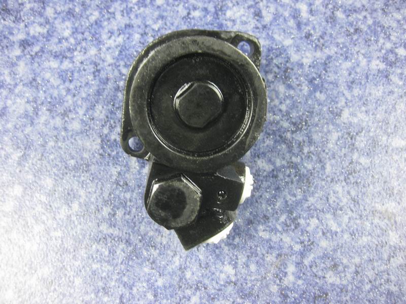 Масляный насос рулевого управления (YC 4F )-2