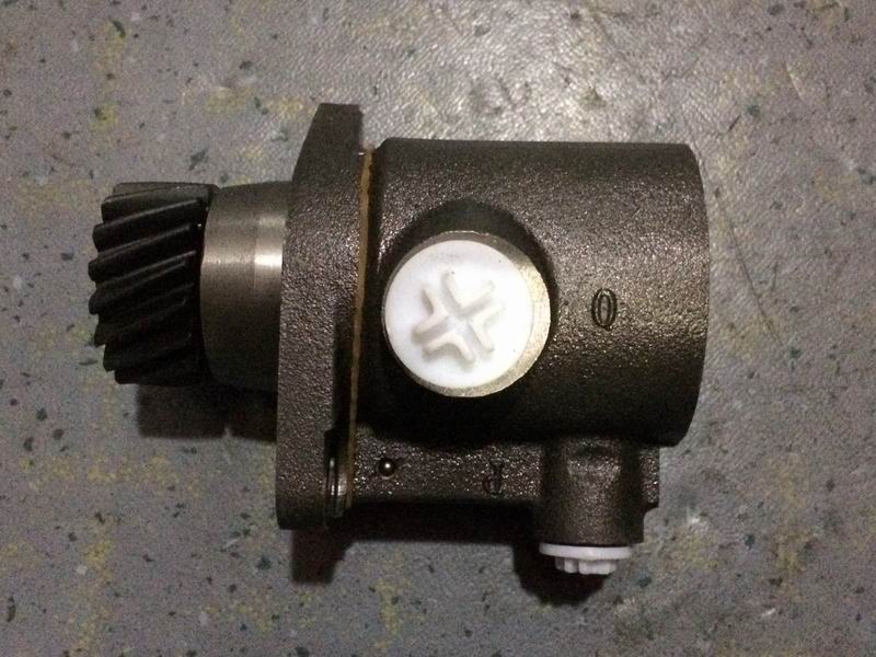 Steering oil pump (WP10)