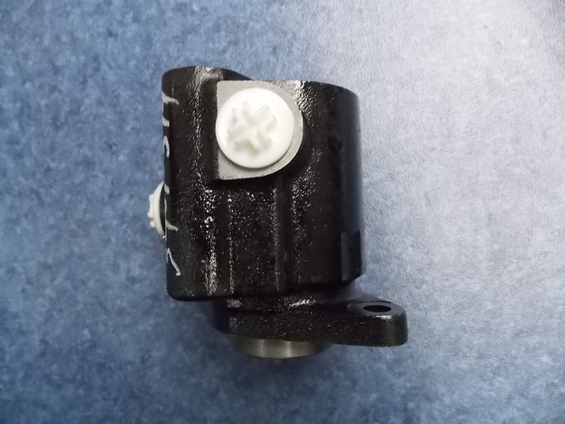 Масляный насос рулевого управления-1