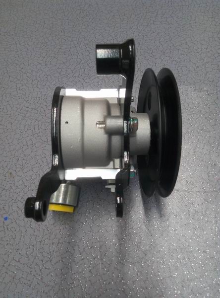 Масляный насос рулевого управления-1