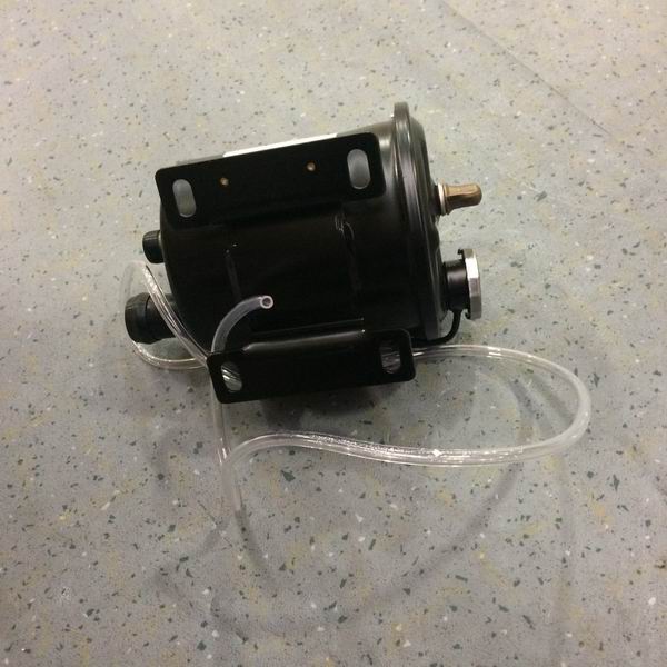 Steering oil tank, iron, 1800ml, without sensor